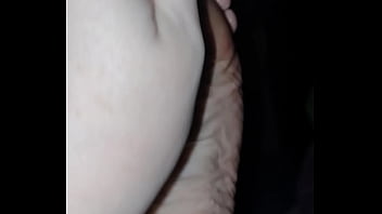 Pezinhos branquinhos delicados pequenos