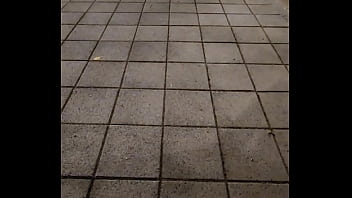 【伪娘】婷萱户外尿尿合集 thumbnail