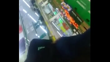 Seksowna milf nagrywana z ukrycia super laska