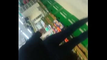 Seksowna milf nagrywana z ukrycia super laska