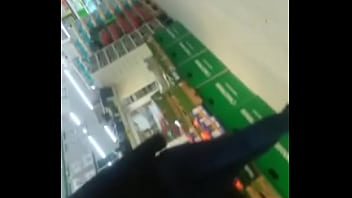 Seksowna milf nagrywana z ukrycia super laska