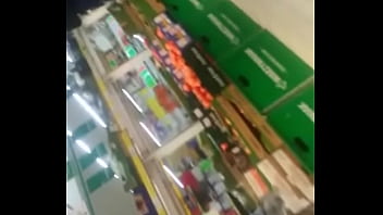 Seksowna milf nagrywana z ukrycia super laska