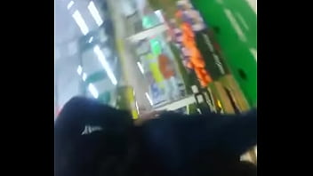 Seksowna milf nagrywana z ukrycia super laska