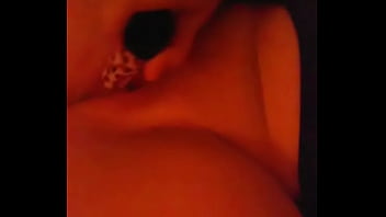 Miss wetwet playing with that juice box