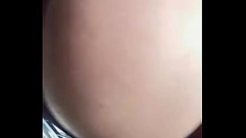 Bailando rico en tanga