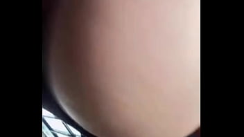 Bailando rico en tanga