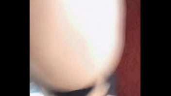 Bailando rico en tanga