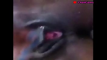 Teen playing with that wet pussy