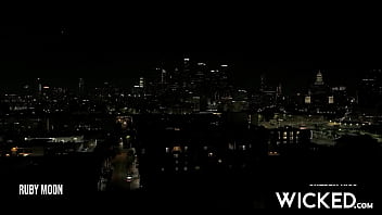 Golden emma & ruby’s roadside tongue fuck festival