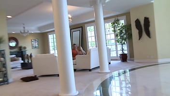 Slutty madison parker make a slutty blowjob