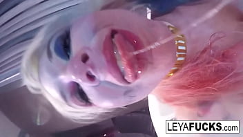 Blonde babe fucks herself