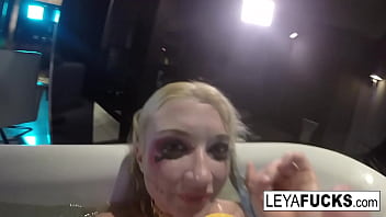 Blonde babe fucks herself