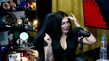 Ruan mostrou o pau para a lary cubas será que ela gostou do tamanho é pequeno ou grande pápum no barraco ela manda