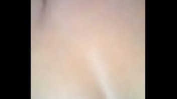 Le gusta mandarme videos