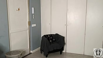 House burglar buttcrack was electrocuted in the chair