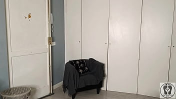 House burglar buttcrack was electrocuted in the chair