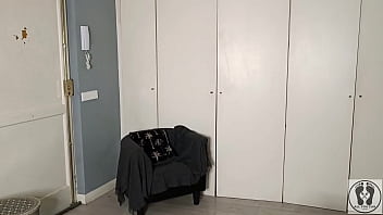 House burglar buttcrack was electrocuted in the chair