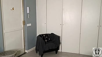 House burglar buttcrack was electrocuted in the chair