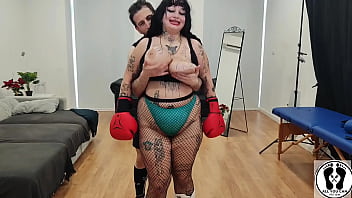 Hot boxing personal training chubby girl