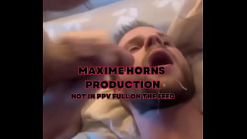 Quand un daddy te prend comme il en a envie m’a baisé avec puissance et m’a offert une belle finition su