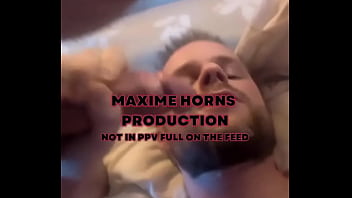 Quand un daddy te prend comme il en a envie m’a baisé avec puissance et m’a offert une belle finition su