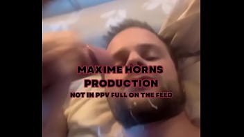 Quand un daddy te prend comme il en a envie m’a baisé avec puissance et m’a offert une belle finition su