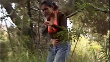 Nonton Survivorsexposed (2001) thumbnail