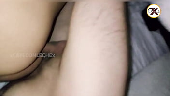 Chibola experimentando por primera vez tener relaciones sexuales