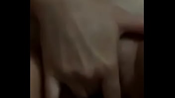 Lua safada se masturbando pra mim no banheiro doida por rola Lua safada se masturbando pra mim no banheiro doida por rola