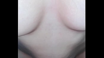 Ngentot dan mandi susu dengan ibu tiriku saat ayahku pergi bekerja