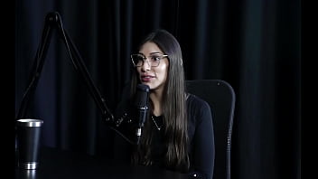 Ama a profissão de atendente tinha contas secretas na pandemia tem hábito de bater siririca antes de dormir e nunca teve problema com os clientes melina khalifa watch sheer red