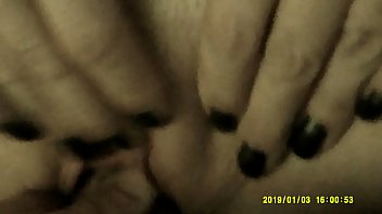 Verify couple masturbates together