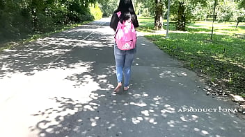 Wetting jeans in public and public blowjob