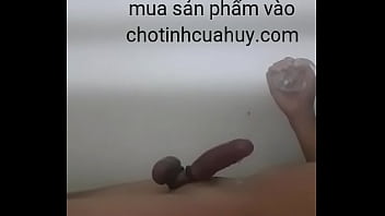 Trai Thủ Dâm Bằng Silicon thumbnail