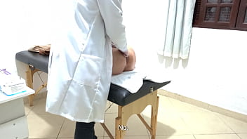 Gynecologist performs rectal exam with his fingers in her ass