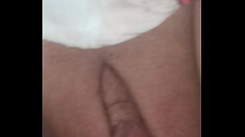 Gostosa na rede querendo ir pra cama