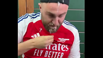 “i have to block you because you waste all the cum and it's too frustrating to watch ” chuckmarksssf don’t be ch