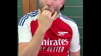 “i have to block you because you waste all the cum and it's too frustrating to watch ” chuckmarksssf don’t be ch