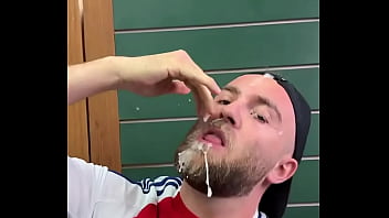 “i have to block you because you waste all the cum and it's too frustrating to watch ” chuckmarksssf don’t be ch