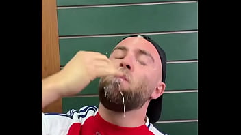 “i have to block you because you waste all the cum and it's too frustrating to watch ” chuckmarksssf don’t be ch