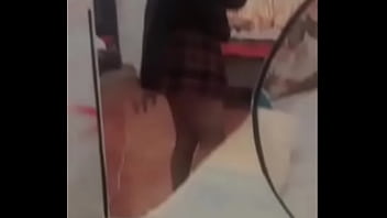 Te muestro mis nalgas y como me queda mis putidisfraz