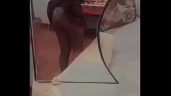 Te muestro mis nalgas y como me queda mis putidisfraz