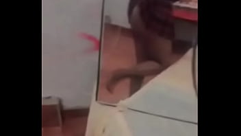 Te muestro mis nalgas y como me queda mis putidisfraz