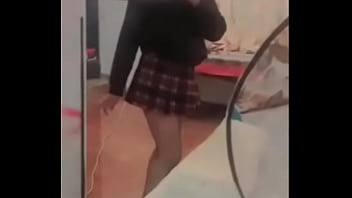 Te muestro mis nalgas y como me queda mis putidisfraz