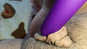 I'm testing a new sex toy on my pussy