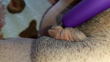 I'm testing a new sex toy on my pussy