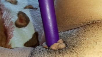 I'm testing a new sex toy on my pussy