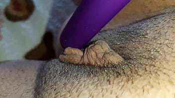 I'm testing a new sex toy on my pussy