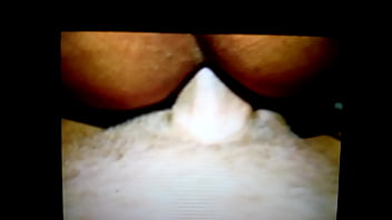 Gozou na minha bundinha