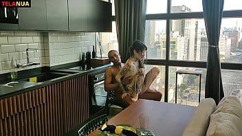 Teen brasileira fode com big black cock latino